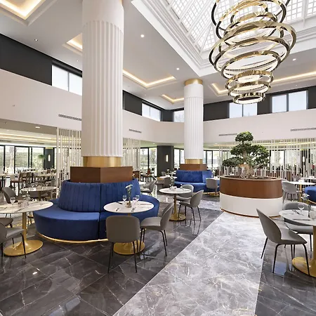 Hotel Seven Seas Blue Side