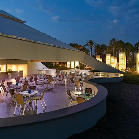 Seven Seas Blue Hotel